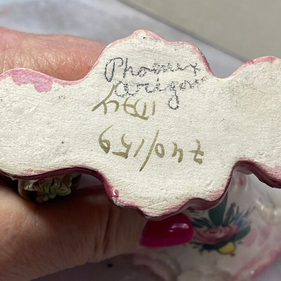 Vintage Italian ceramic cornucopia vase applied flowers hand painted. - Picture 9 of 16